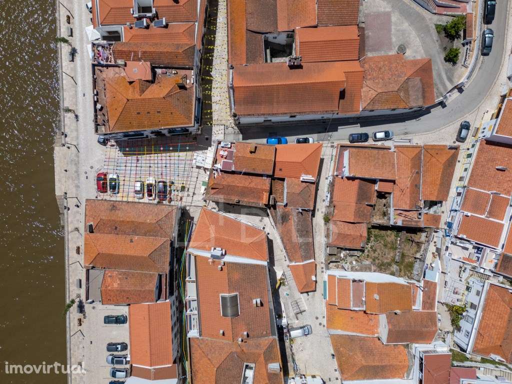 Prédio de 2 pisos com projeto aprovado na zona ARU de Alcácer do Sal. - Grande imagem: 2/17