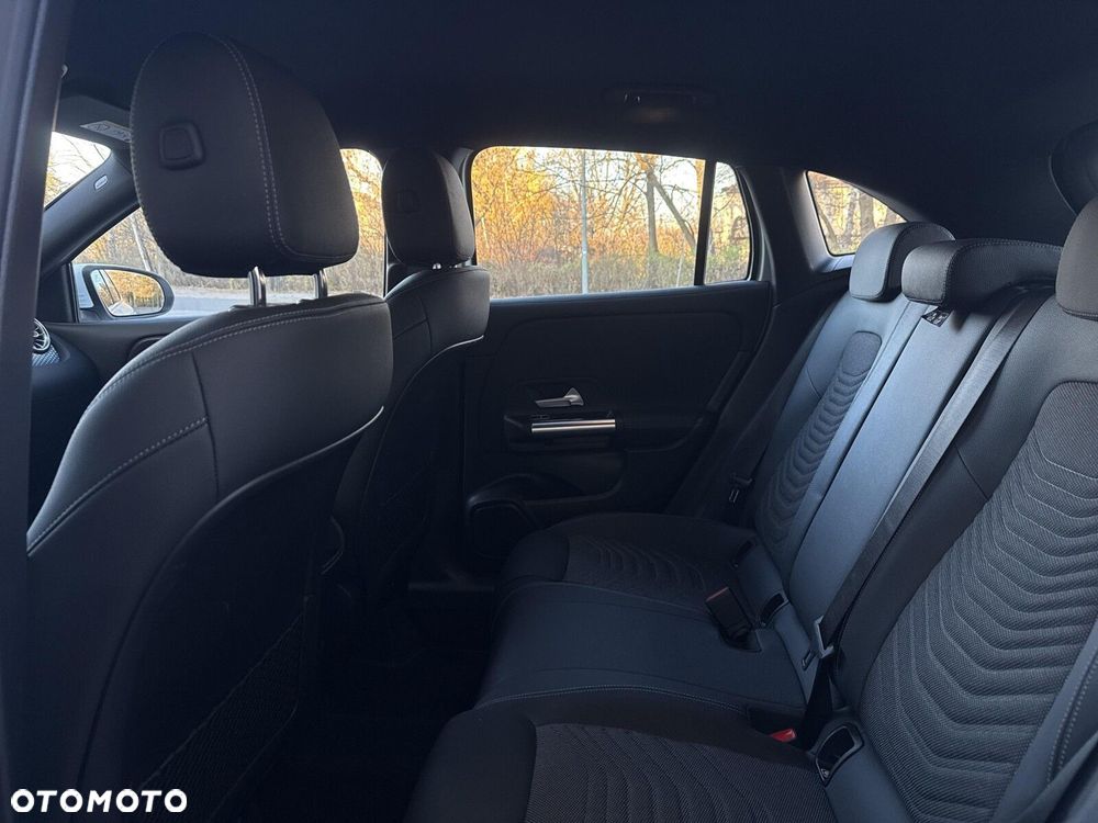 Mercedes-Benz GLA - 19