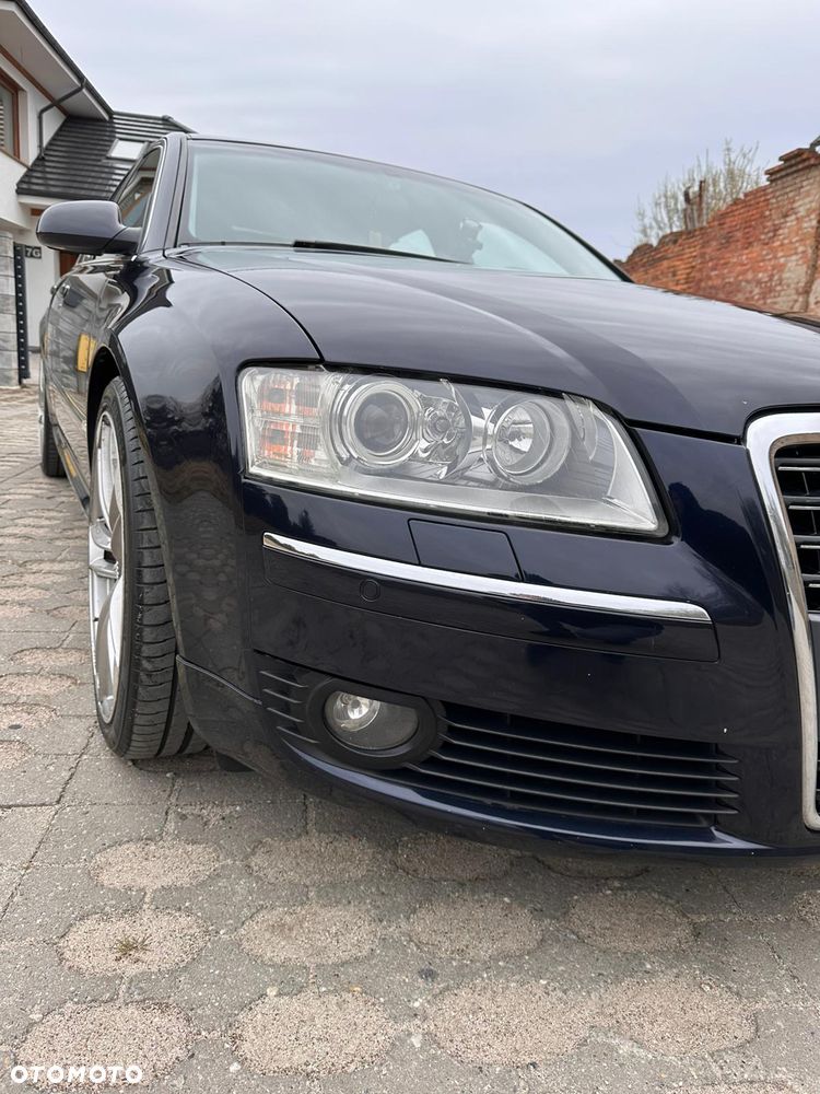 Audi A8 4.2 Quattro - 14