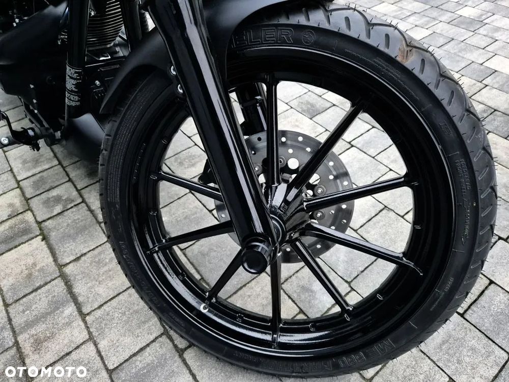 Harley-Davidson Dyna Wide Glide - 25