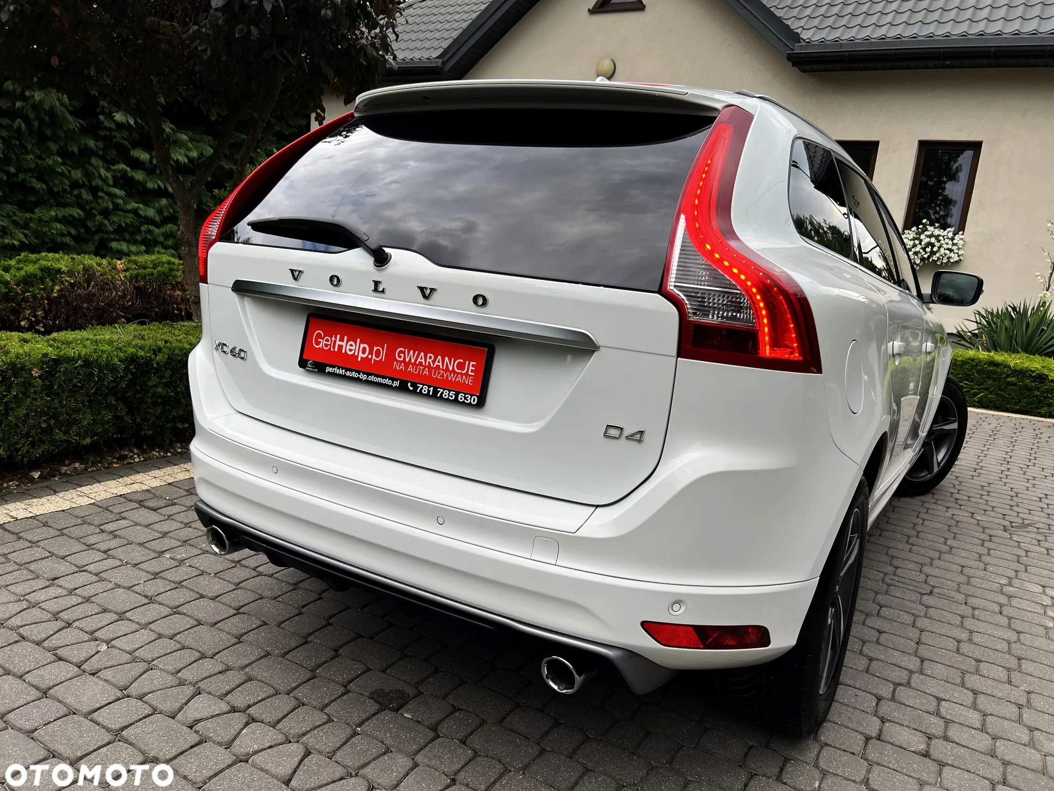 Volvo XC 60 D4 R-Design - 8
