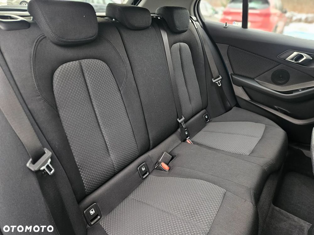 BMW Seria 1 118i Advantage - 34