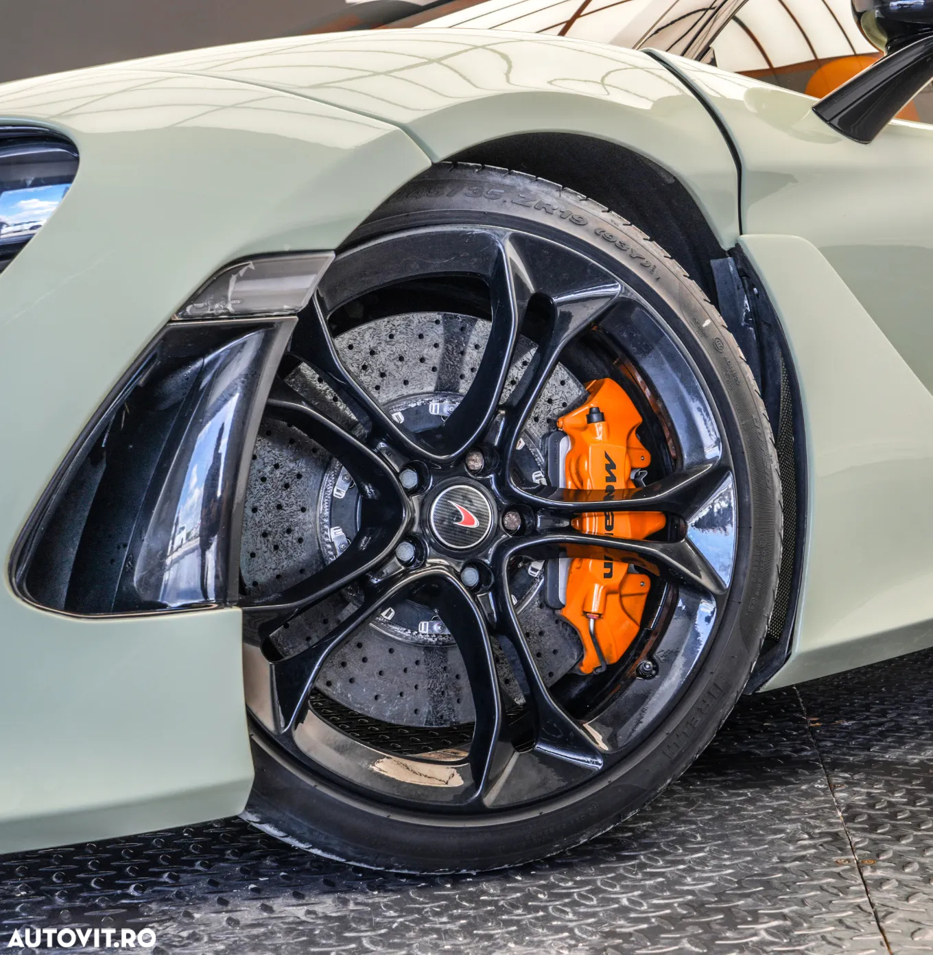 McLaren 720S - 25