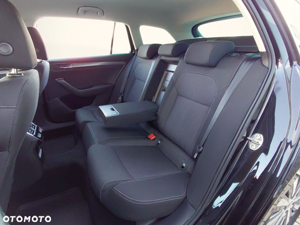 Skoda Superb 2.0 TDI SCR Style DSG - 12