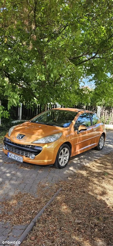 Peugeot 207 - 1