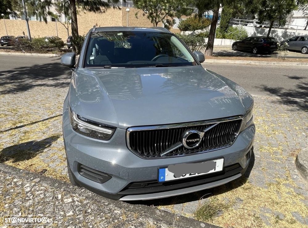 Volvo XC 40 1.5 T3 Momentum Geartronic - 1