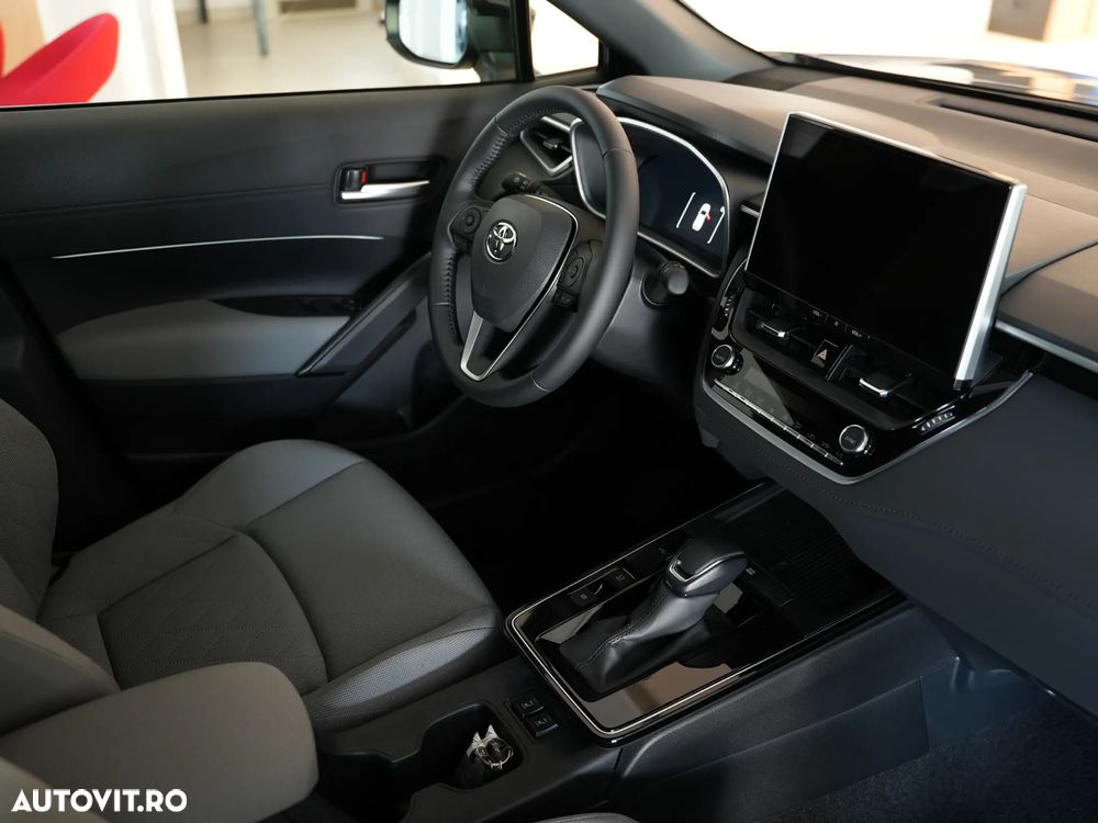 Toyota Corolla Cross - 10