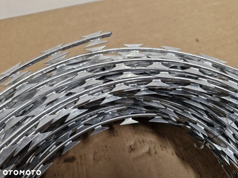 MFH DRUT KOLCZASTY OCHRONNY ZASIEK ŻYLETKOWY SPIRALA OCYNK 50 M - 3