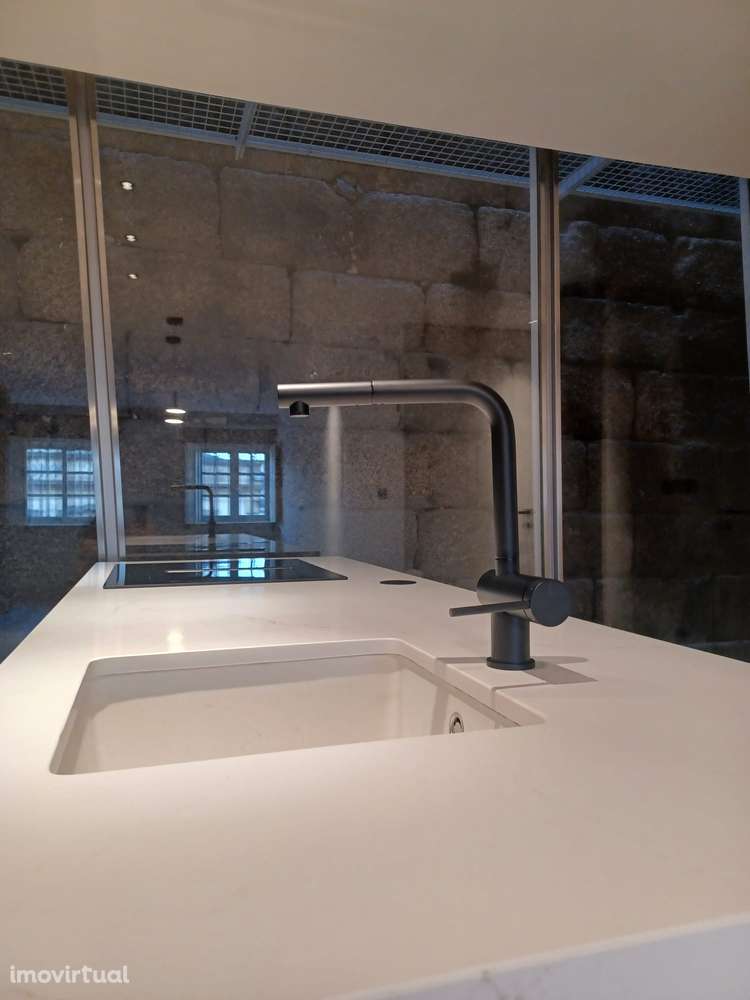 T2 centro histórico Novo com Eletrodomésticos - Arco Porta Nova- Braga - Grande imagem: 5/38