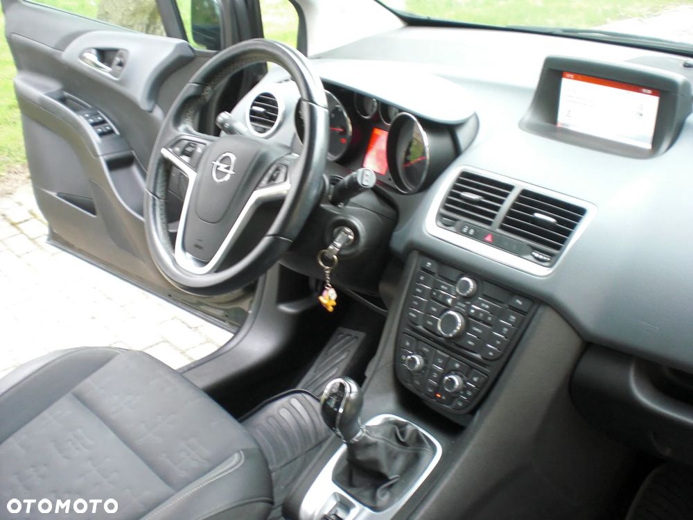 Opel Meriva - 8
