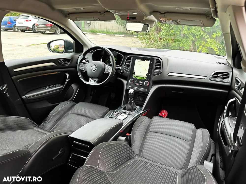 Renault Megane Blue dCi 116 Zen - 6