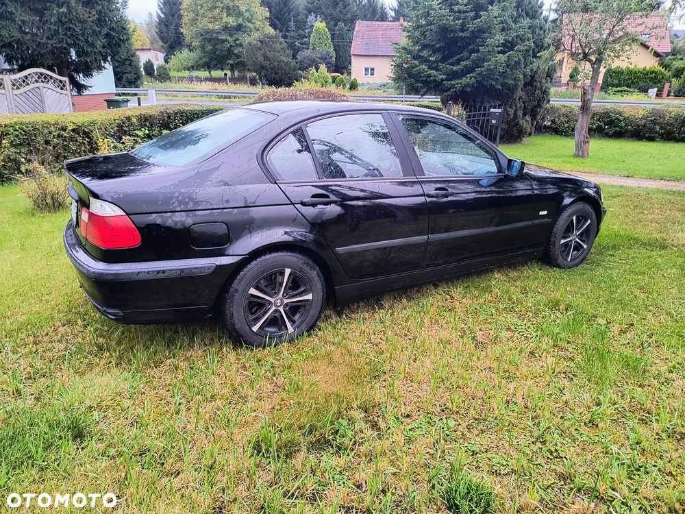 BMW Seria 3 316i - 6
