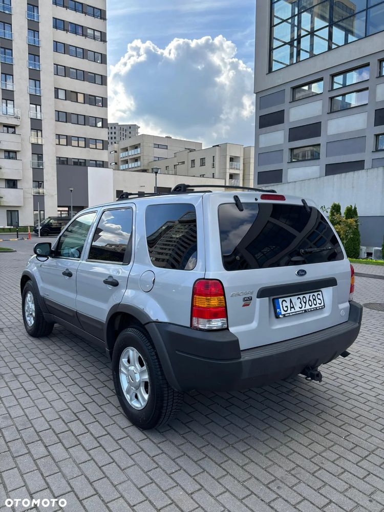 Ford Escape 3.0 XLS 4WD - 4