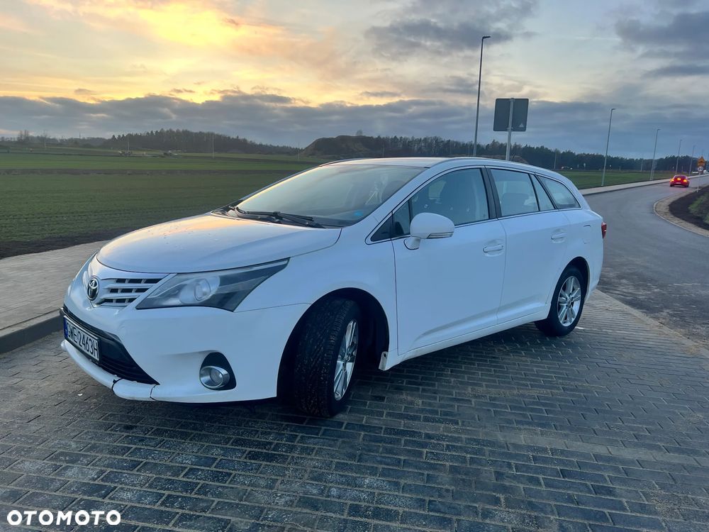 Toyota Avensis 2.0 D-4D Executive - 3