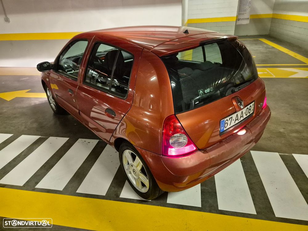 Renault Clio 1.2 16V SE Extreme - 16