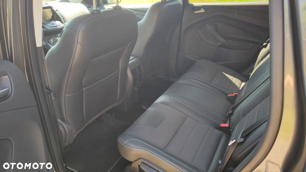 Ford Kuga 2.0 TDCi 4x4 Titanium - 29