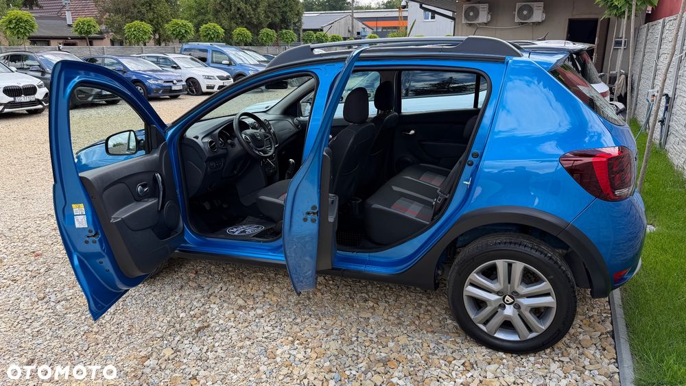 Dacia Sandero 0.9 TCe SL Celebration S&S - 31