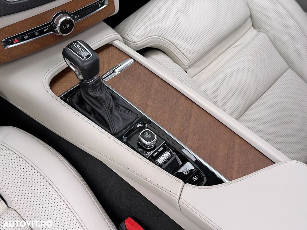 Volvo XC 90 D5 AWD Geartronic Inscription - 27