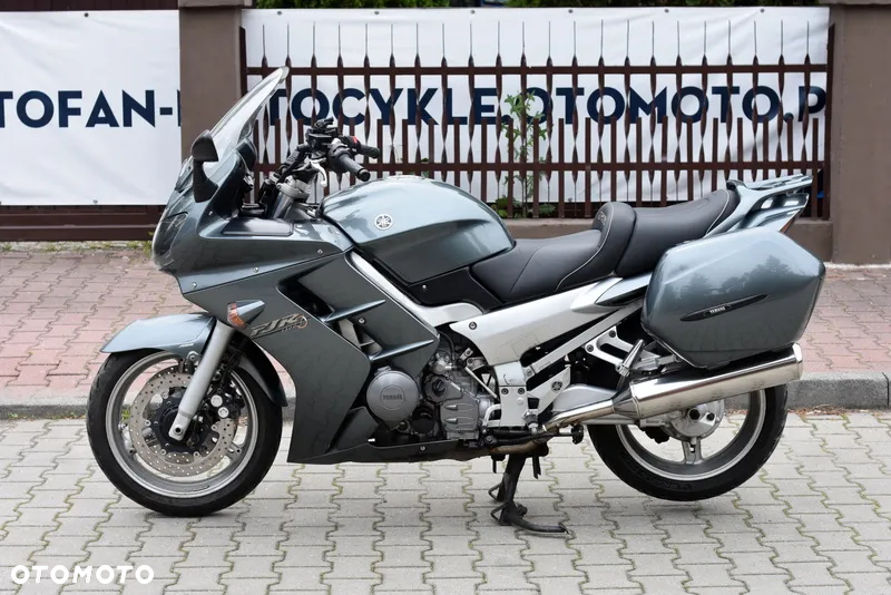 Yamaha FJR - 18