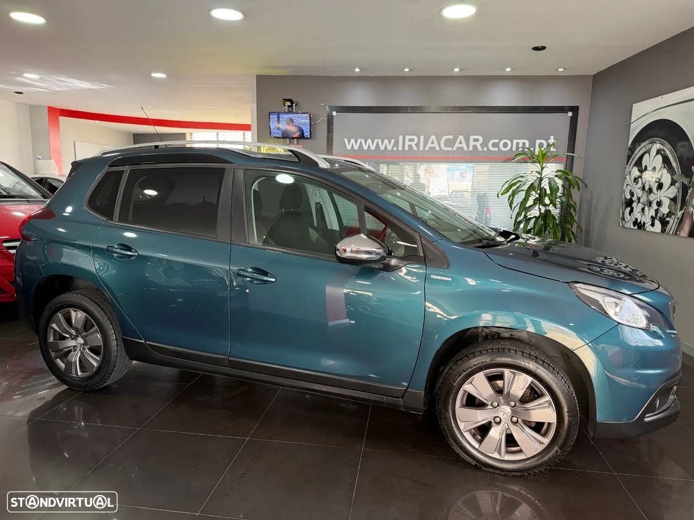Peugeot 2008 1.2 PureTech Style - 15