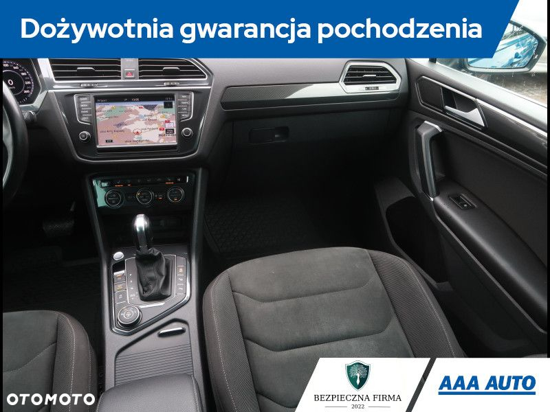 Volkswagen Tiguan - 9