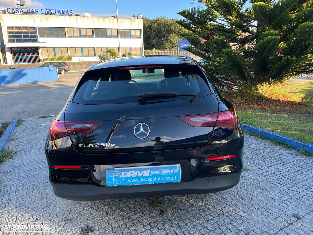 Mercedes-Benz CLA 250 e Shooting Brake Style Plus - 12