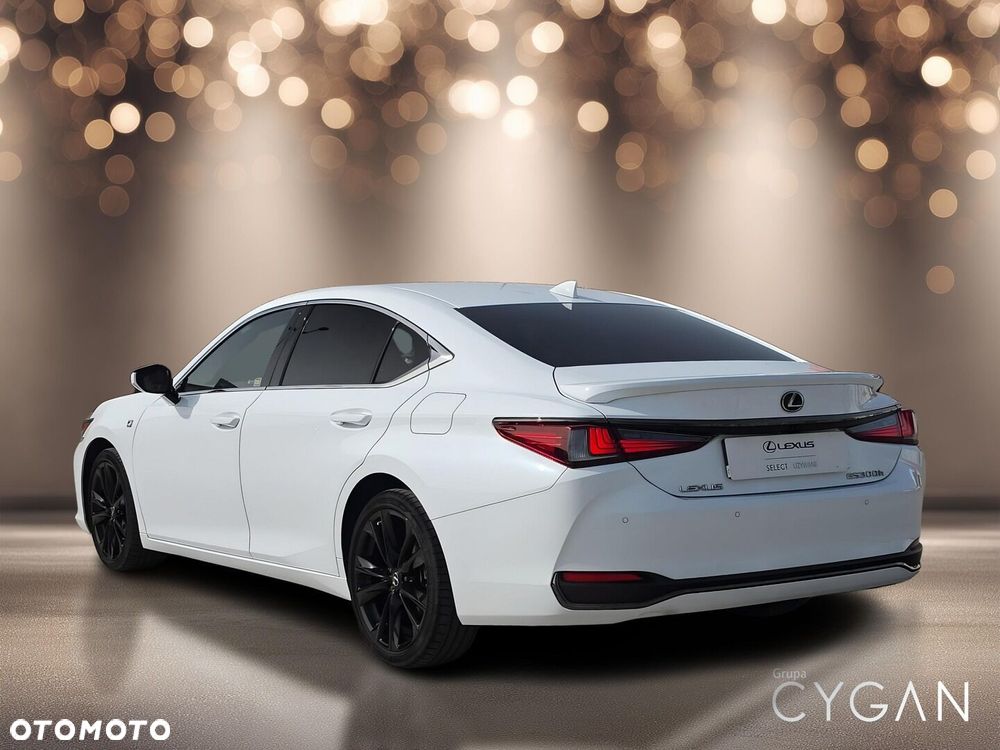 Lexus ES 300h F Sport Edition - 5