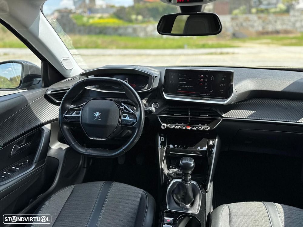 Peugeot 2008 - 7