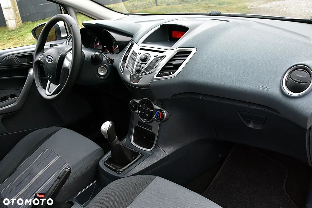 Ford Fiesta 1.25 Ambiente - 18