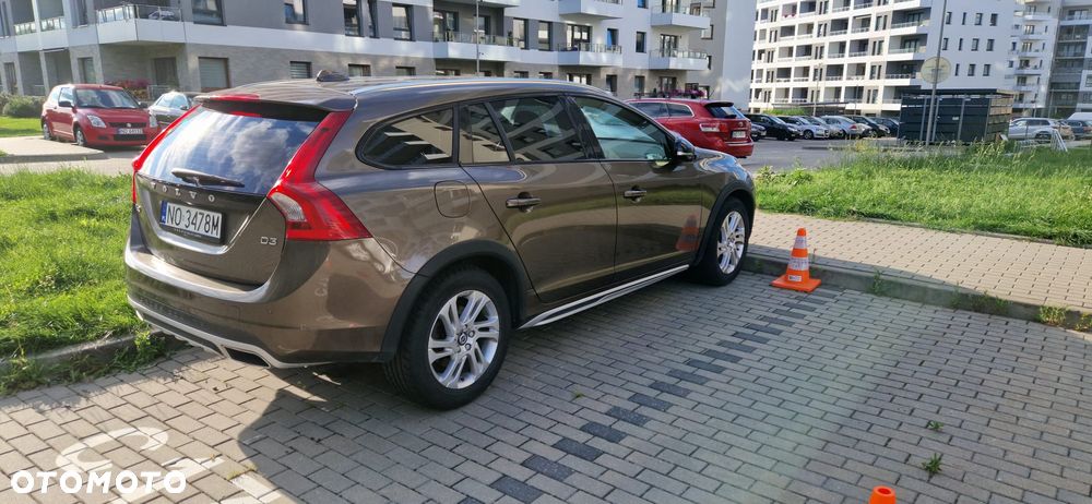 Volvo V60 Cross Country - 3