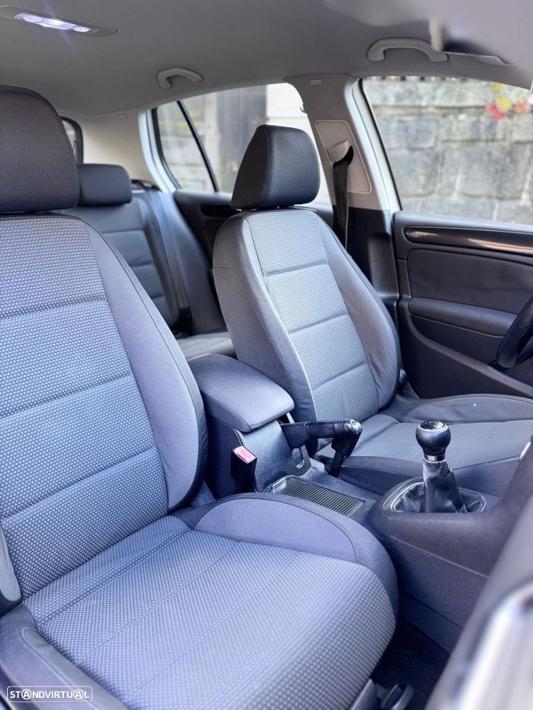 VW Golf 2.0 TDi Confortline - 10