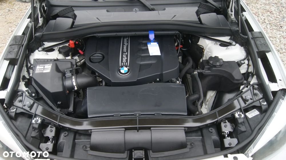 BMW X1 sDrive18d xLine - 27
