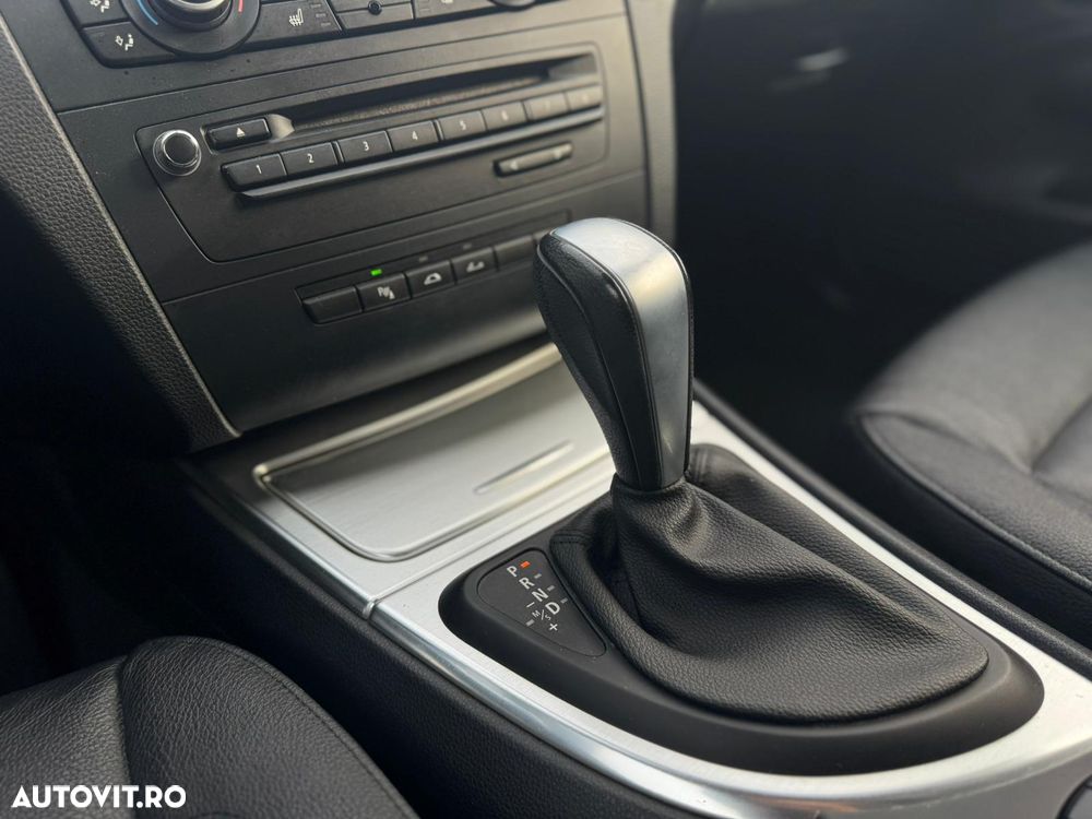 BMW Seria 1 120d DPF Aut. - 28