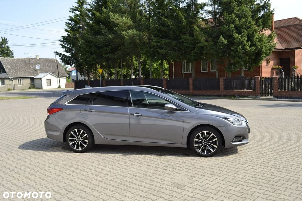 Hyundai i40 Kombi 1.7 CRDi DCT Premium - 9