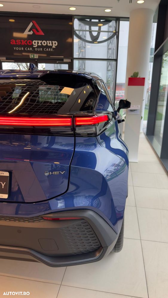 Toyota C-HR 1.8 HEV 140 CP 4x2 CVT Dynamic - 8