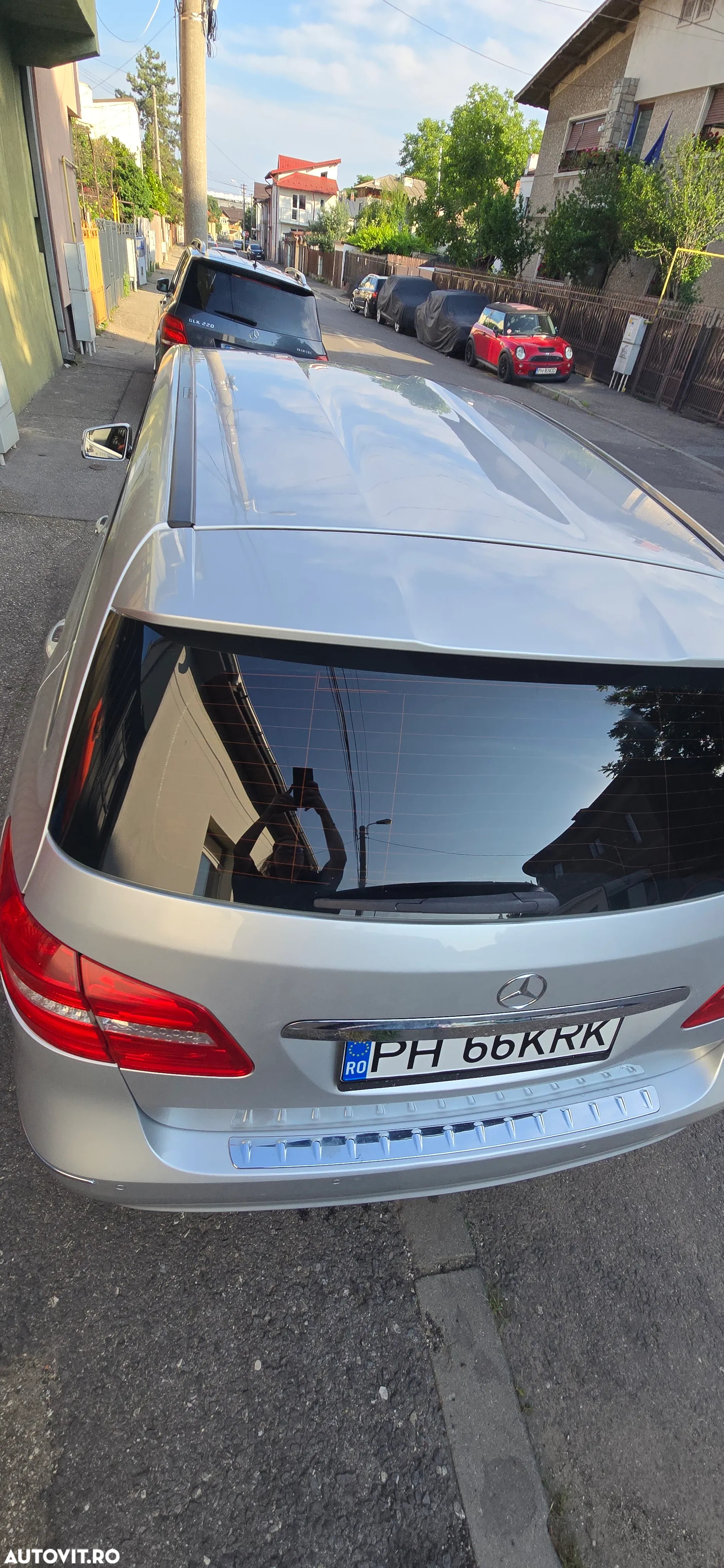 Mercedes-Benz B - 11