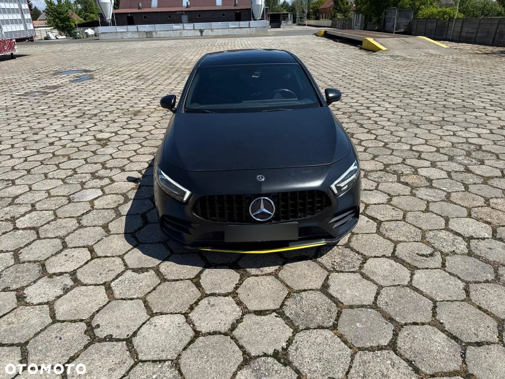 Mercedes-Benz Klasa A 220 4-Matic AMG Line 7G-DCT - 3