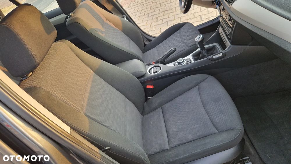BMW X1 xDrive18d xLine - 16