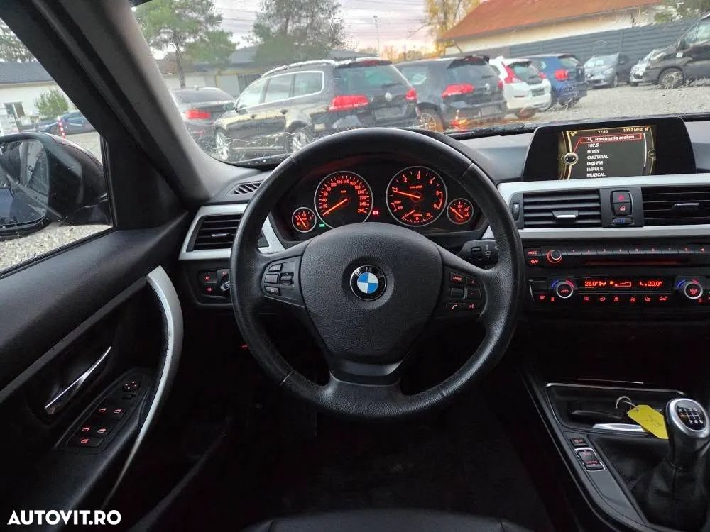 BMW Seria 3 318d Touring Blue Performance - 6