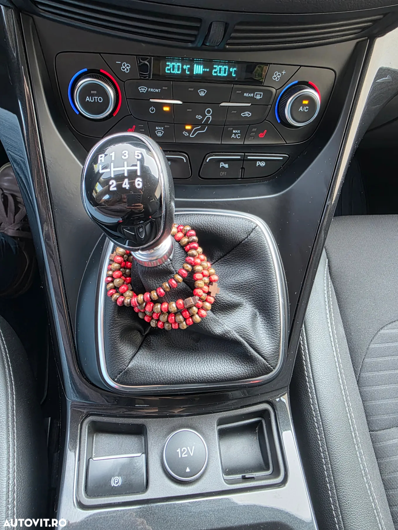 Ford Kuga 2.0 TDCi 2WD Titanium - 10