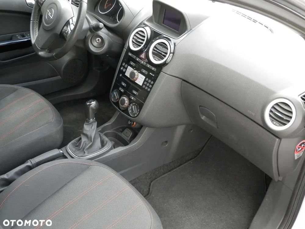 Opel Corsa 1.4 16V Color Edition - 6