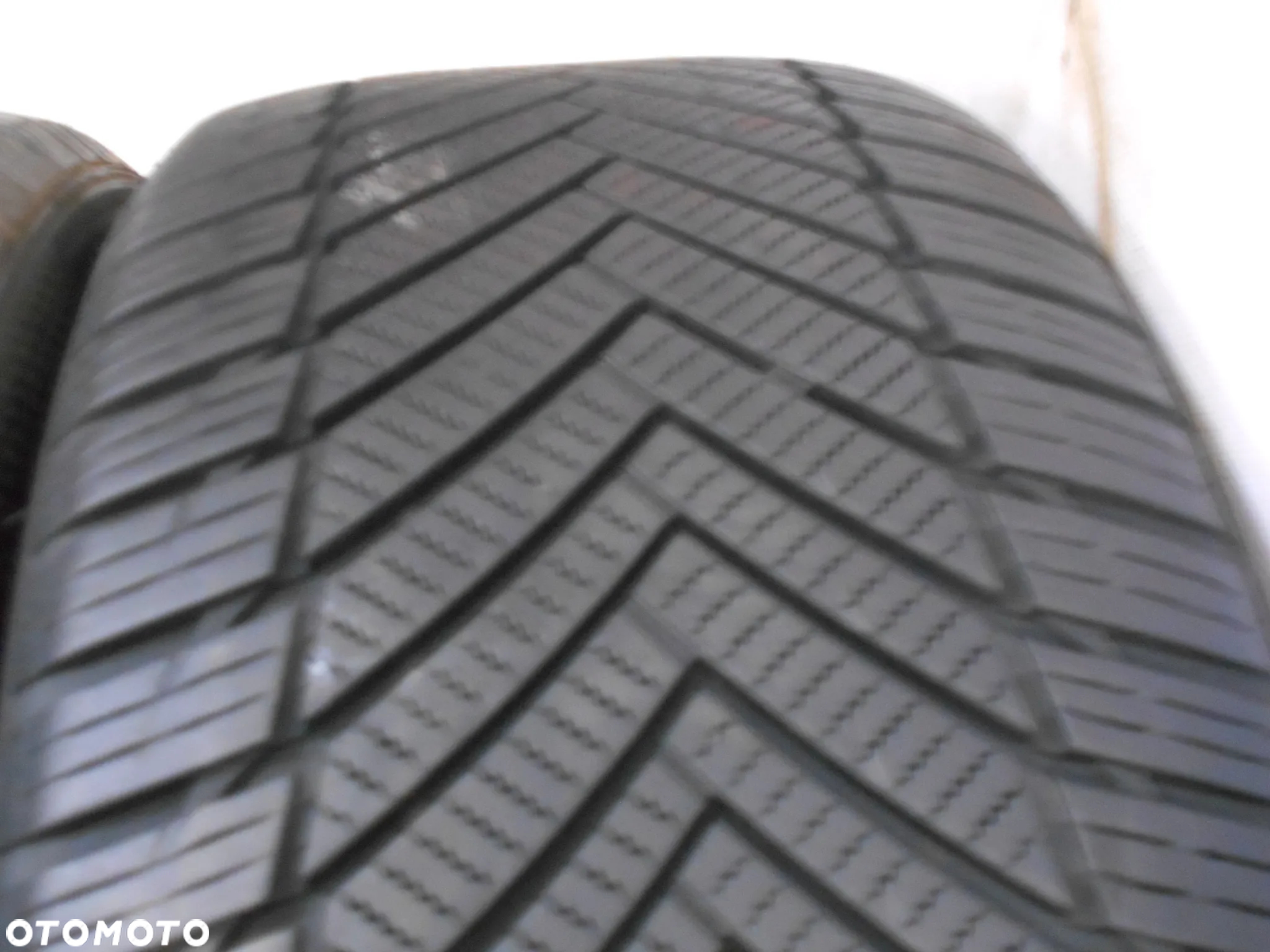 OPONY 225/45R17 IMPERIAL ALL SEASON DRIVE DOT 4223 / 4220 7.4MM - 4