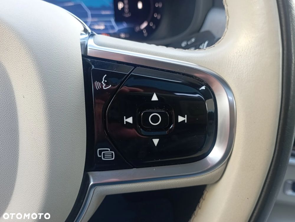 Volvo S90 B5 D AWD Momentum Pro - 16