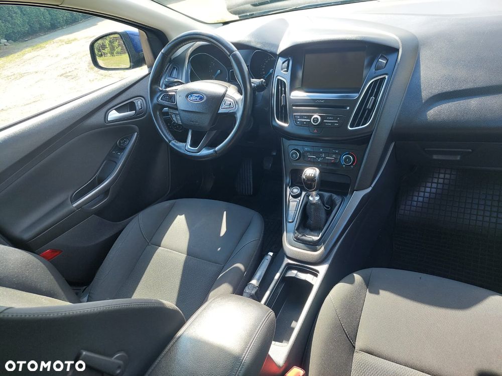 Ford Focus 1.5 TDCi DPF Start-Stopp-System Business - 9
