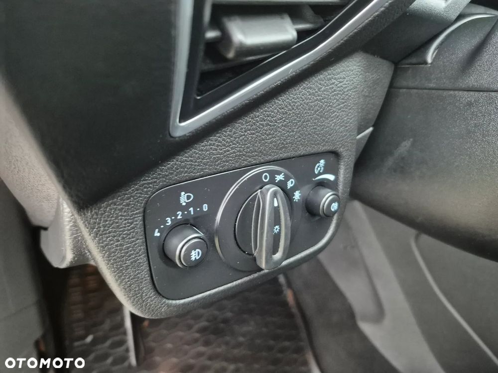 Ford Kuga 2.0 TDCi 2x4 Titanium - 22