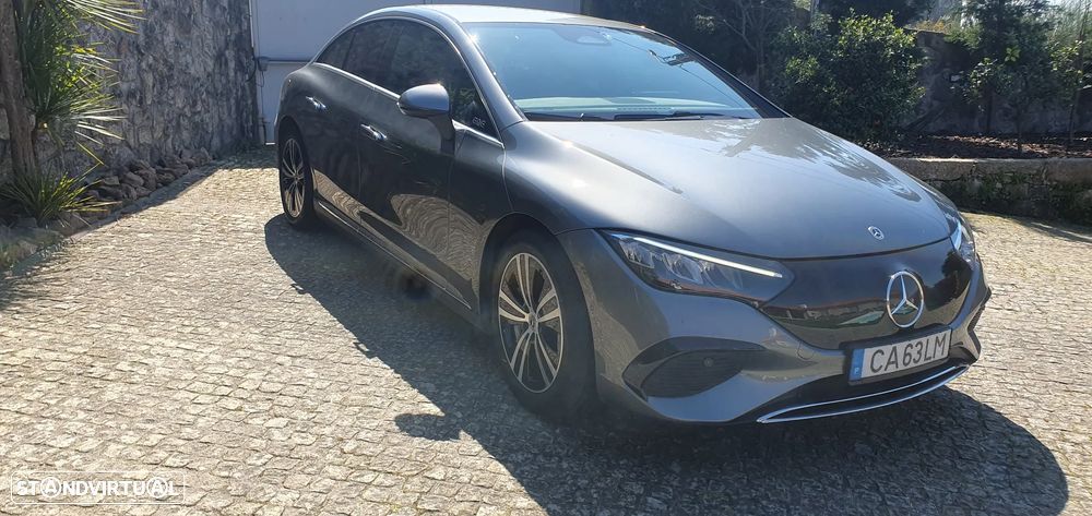 Mercedes-Benz EQE 300 Edition Electric Art - 24