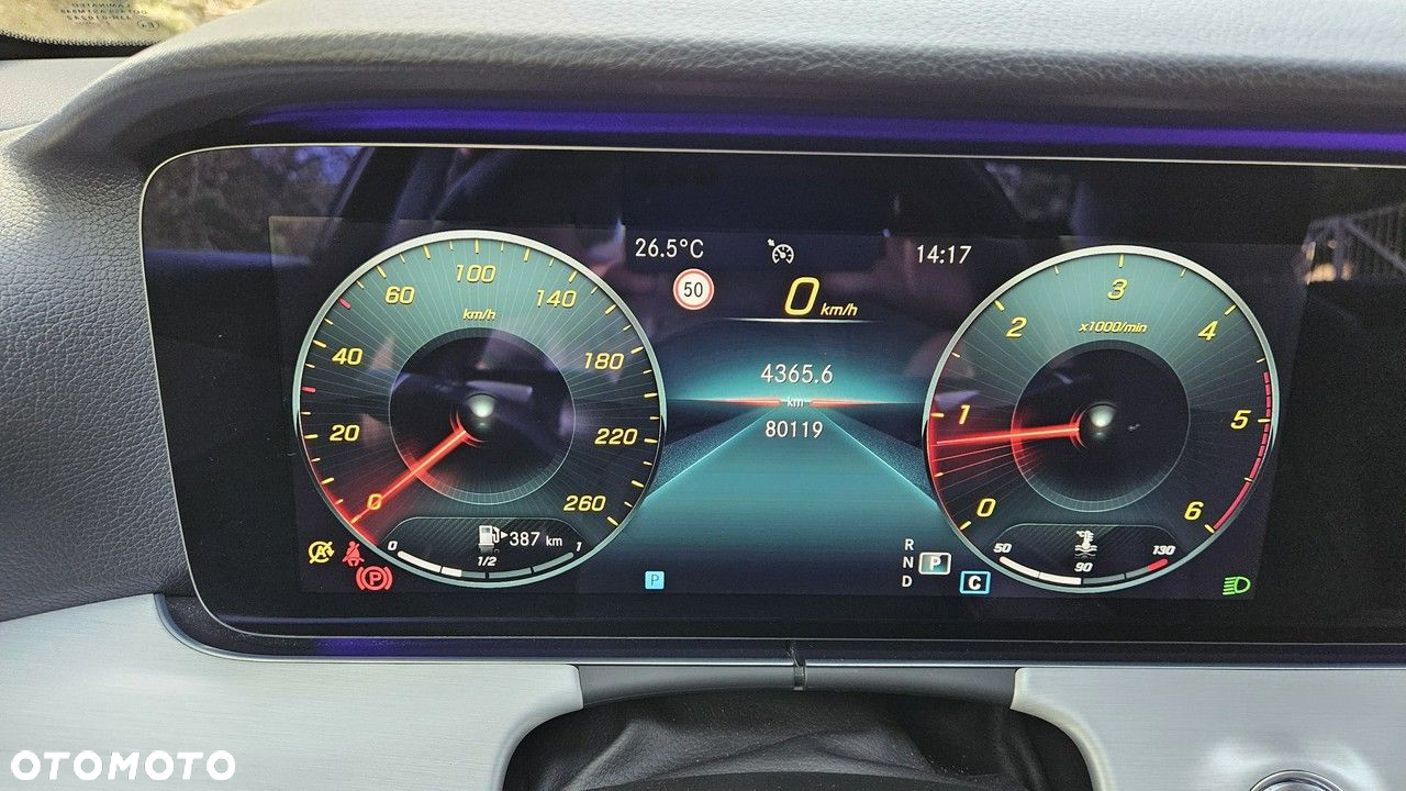 Mercedes-Benz Klasa E - 26