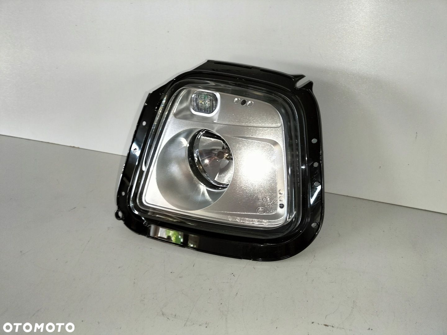Halogen dachowy górny lewy VOLVO FH4 12- - 3