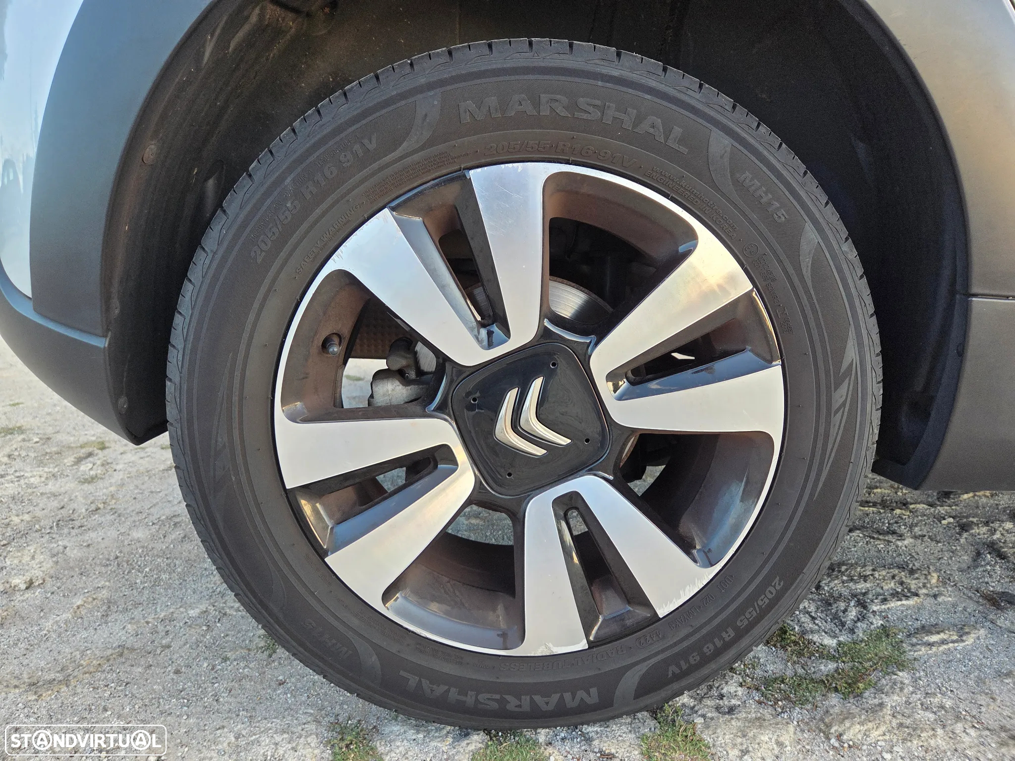 Citroën C3 1.2 PureTech Shine - 13