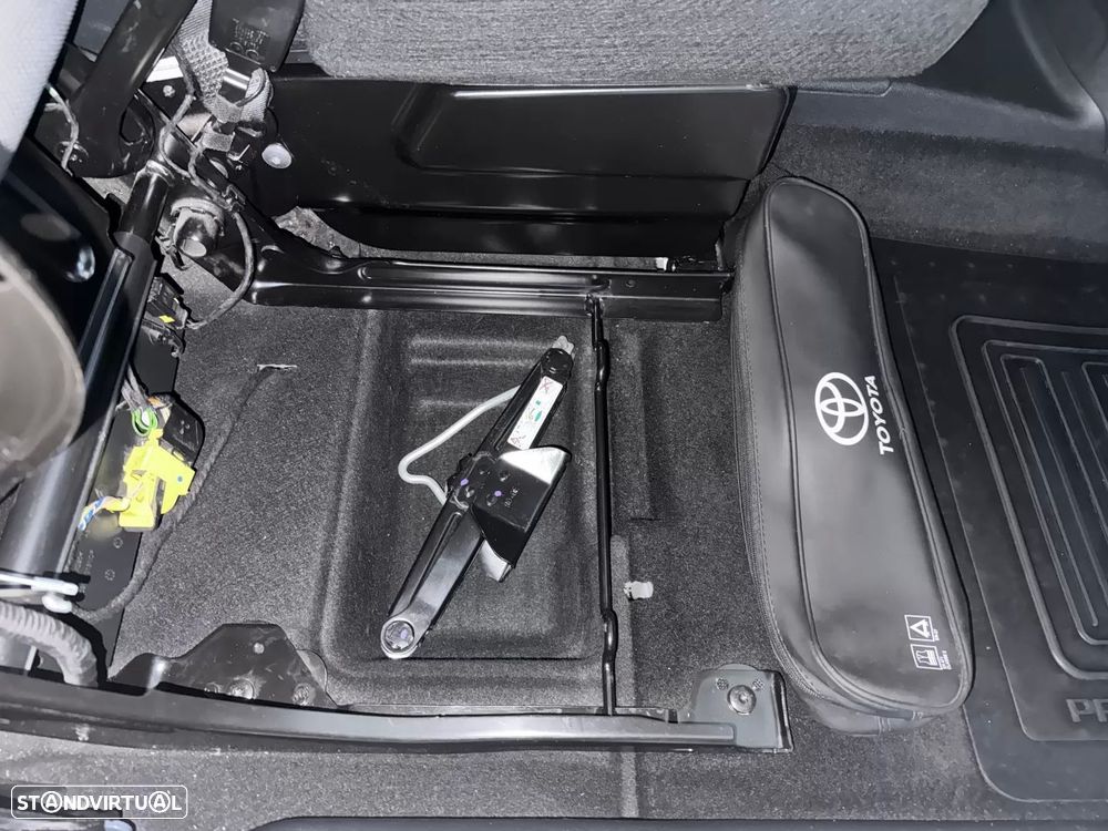 Toyota proace city exclusive - 10